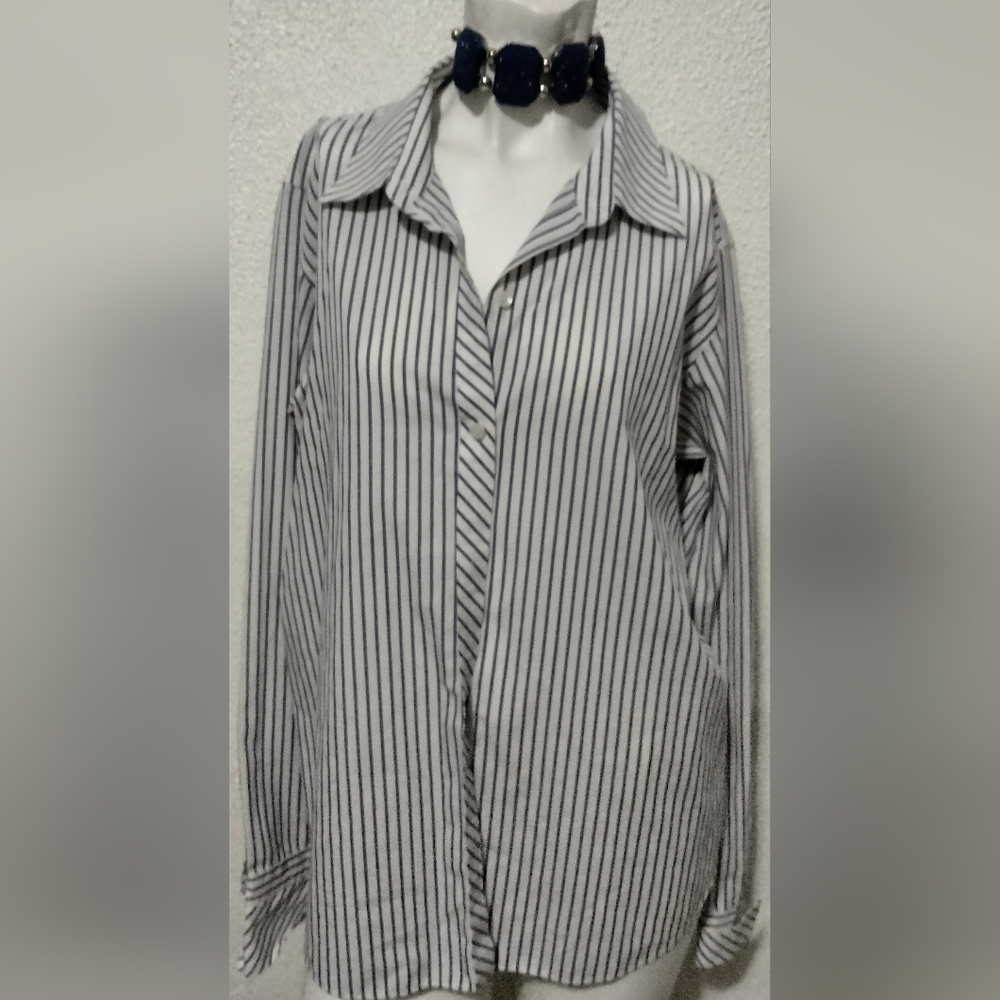Women's button up